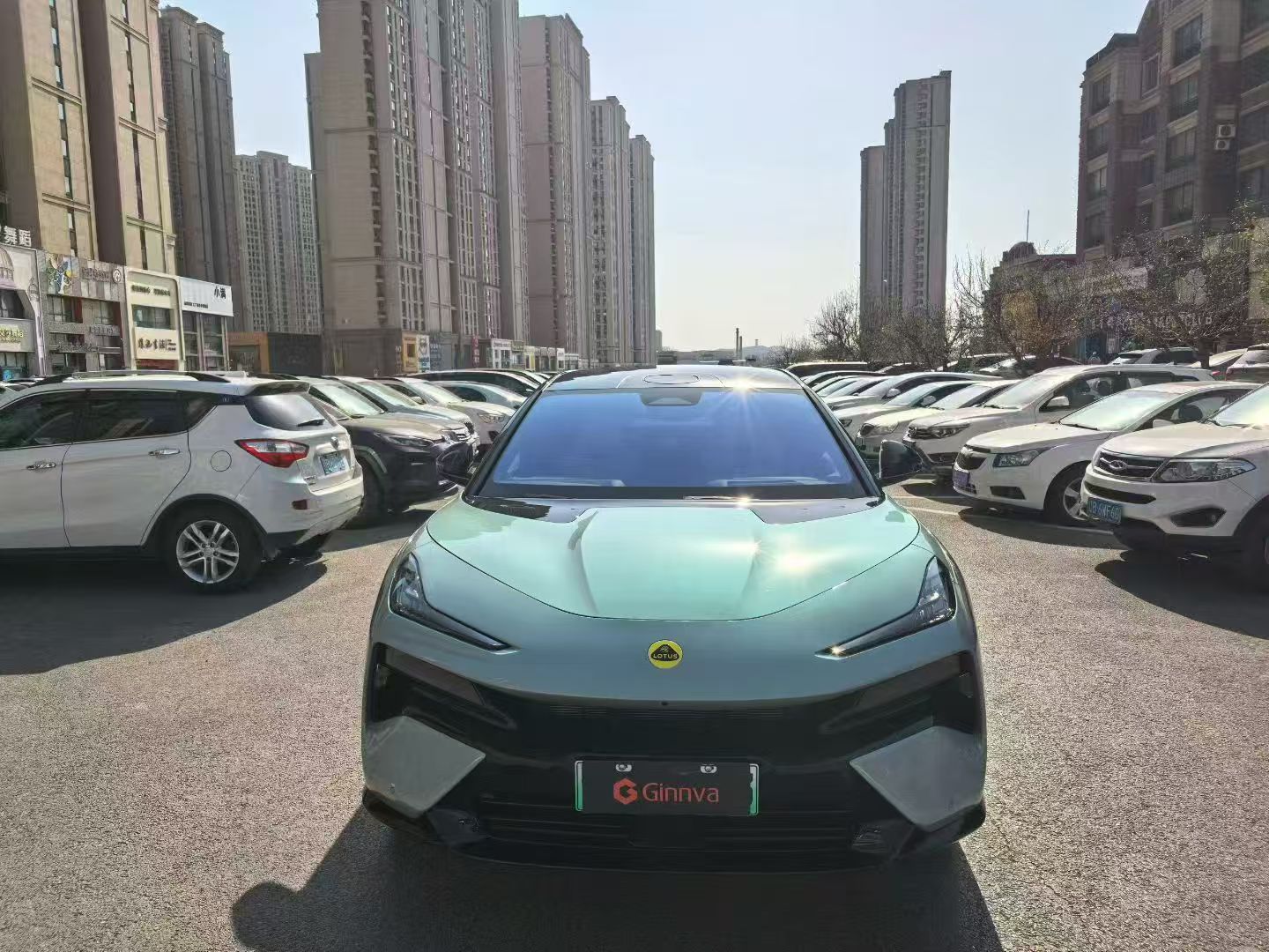 车窗隔热膜丨路特斯-晶华紫微70施工案例