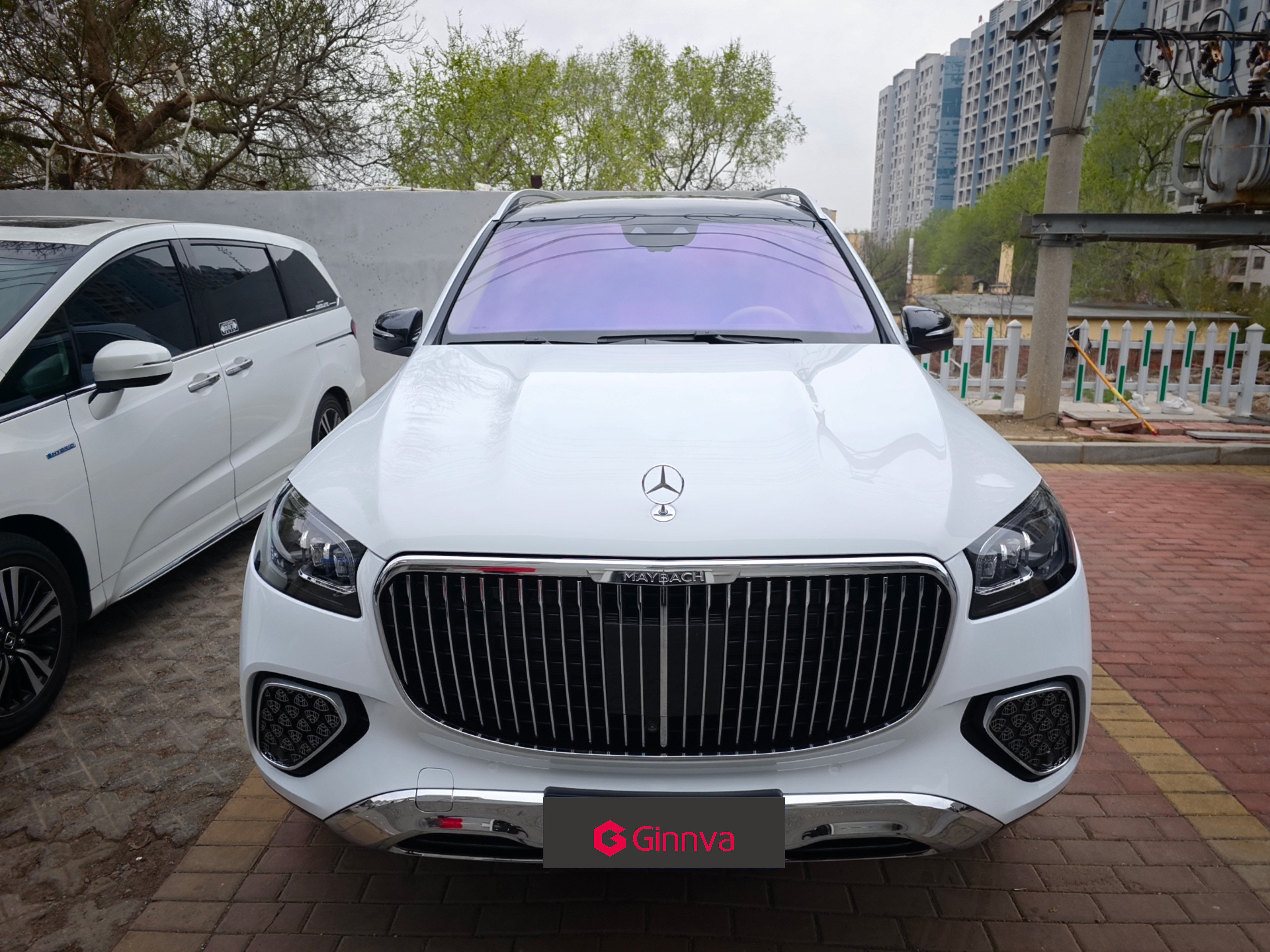 车窗隔热膜丨奔驰迈巴赫GLS480-Ginnva晶华紫微70施工案例
