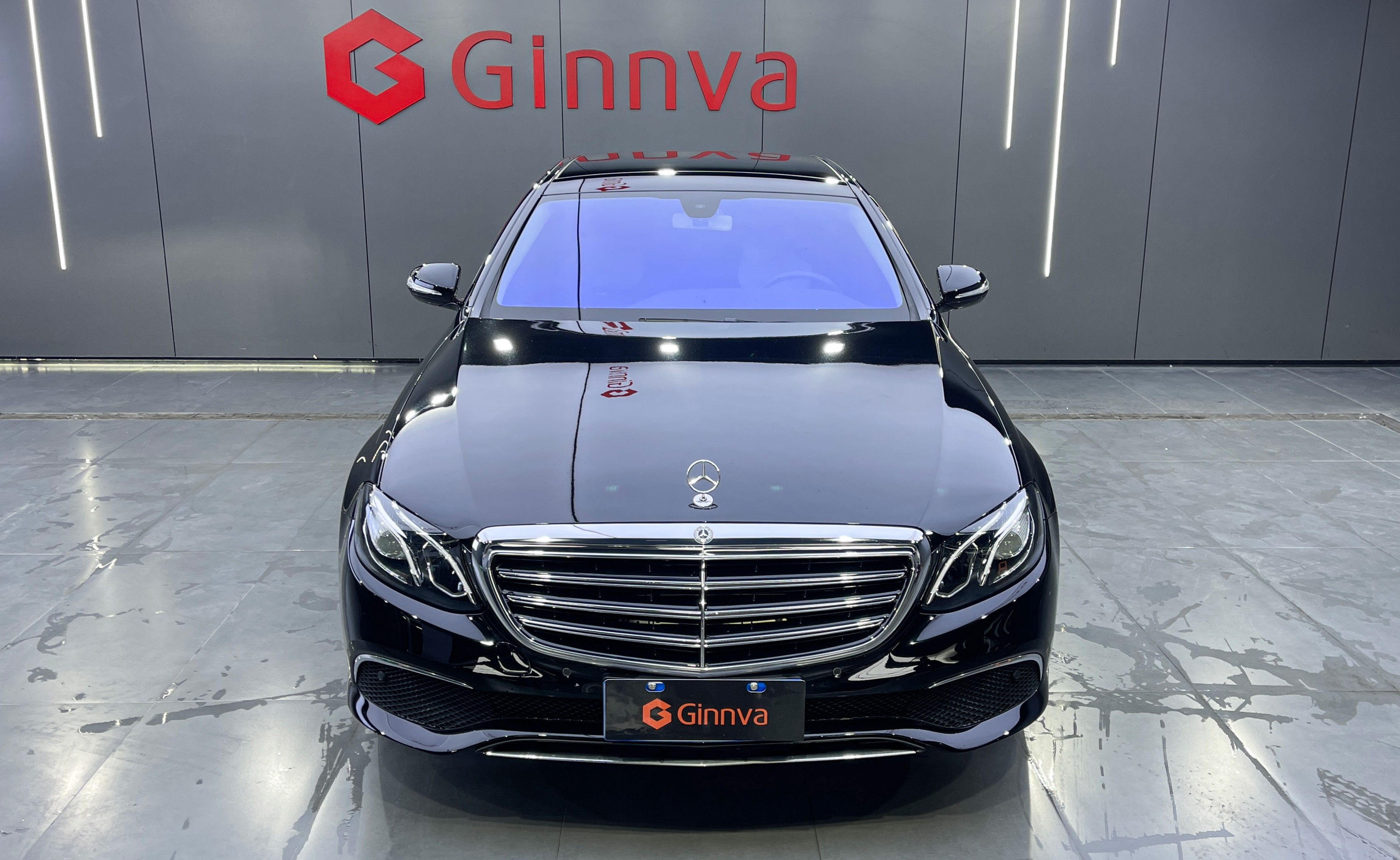 车窗隔热膜丨奔驰E-晶华紫微70施工案例